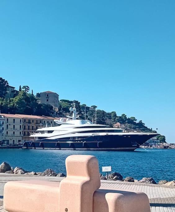 Sweet Liana Un Tuffo Nel Cuore Del Paese Порто-Санто-Стефано Екстер'єр фото